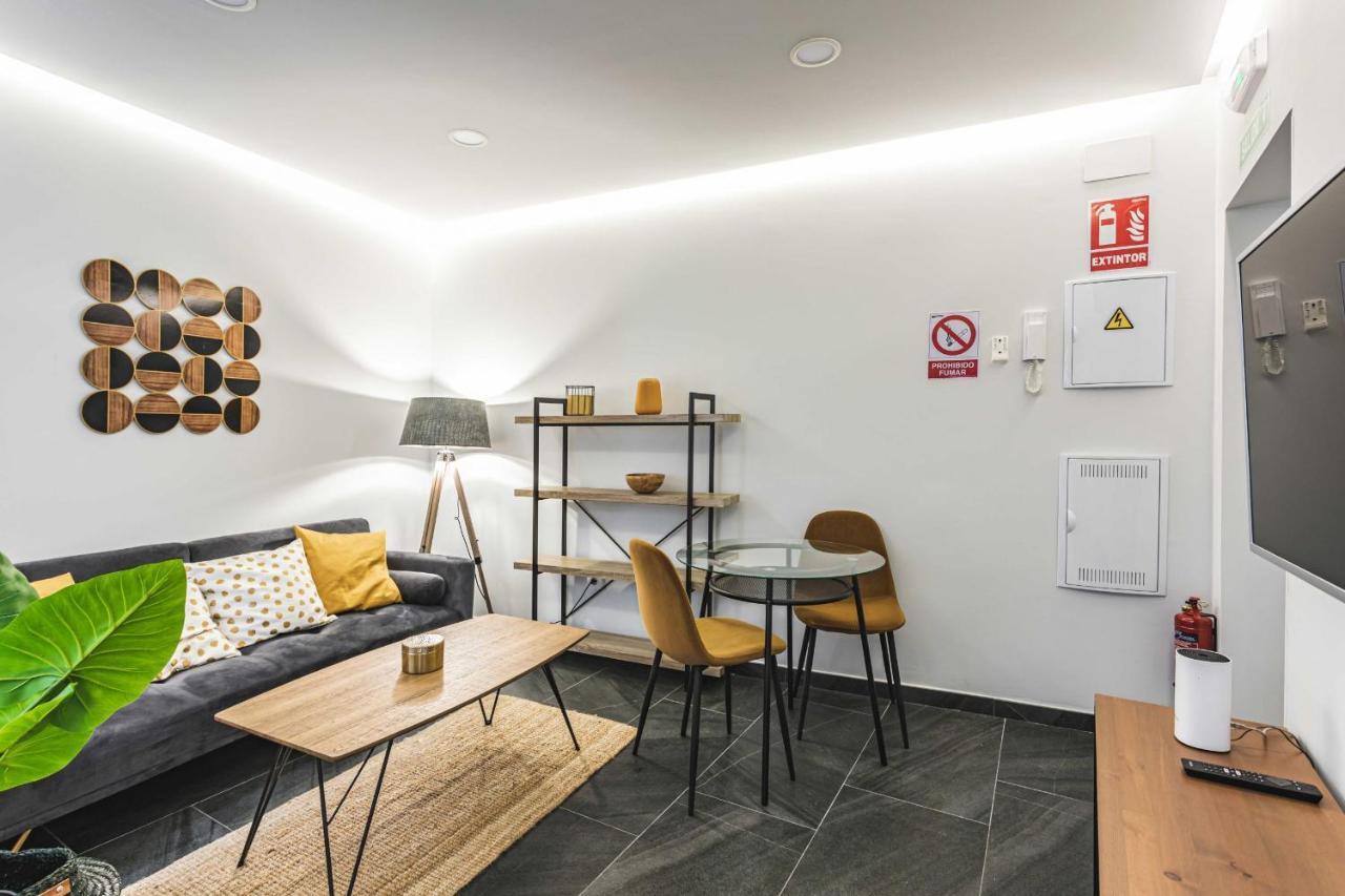 Apartamentos Cáceres Central Suites Esterno foto
